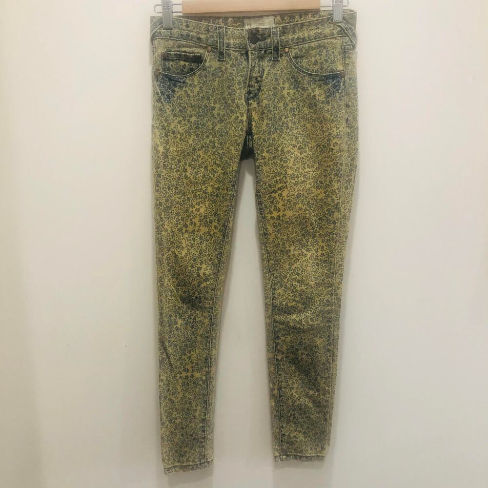 Free People Faded Skinny Floral Print Light Wash Mid-Rise‎ Jeans Size 25 Boho